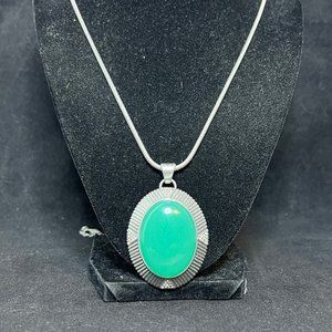 Vintage Lia Sophia Silver Tone Green Cabochon Snake Chain Necklace (2562)